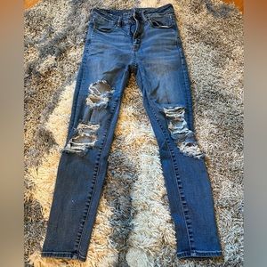 American Eagle Size 8 Short Stretchy Blue Distressed Jeans